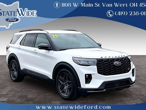 Used 2025 Ford Explorer ST AWD/4WD image 1