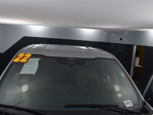 Used 2022 Ford F150 XLT image 19