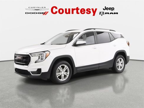 Used 2023 GMC Terrain SLE w/ Driver Convenience Package image 8