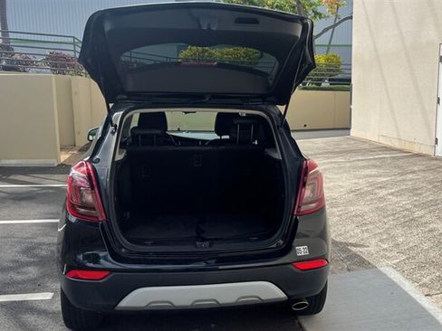 Used 2020 Buick Encore Preferred w/ Safety Package FWD image 9