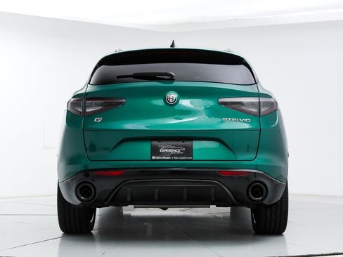 New 2026 Alfa Romeo Stelvio Sprint w/ Convenience Package AWD/4WD image 4