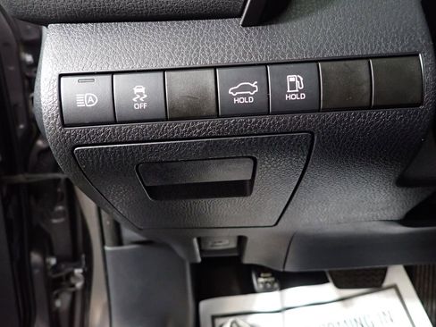 Used 2022 Toyota Camry SE FWD image 24