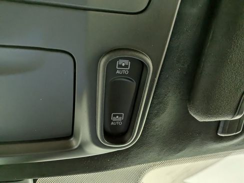 New 2026 Chrysler Pacifica Pinnacle w/ Trailer Tow Group image 31