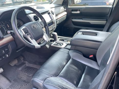 Used 2020 Toyota Tundra Limited w/ Limited Premium Package AWD/4WD image 9