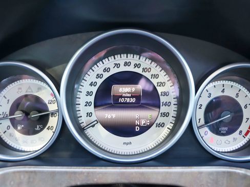 Used 2014 Mercedes-Benz E 350 Sedan image 31