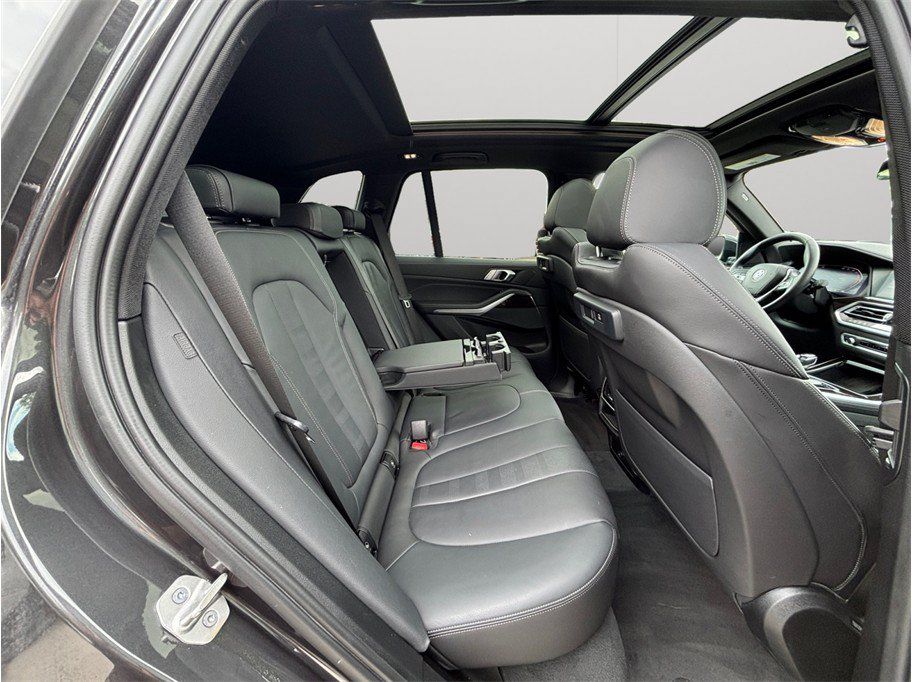 Used 2021 BMW X5 sDrive40i w/ Convenience Package RWD image 47