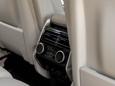 New 2026 Land Rover Range Rover SE AWD/4WD image 46