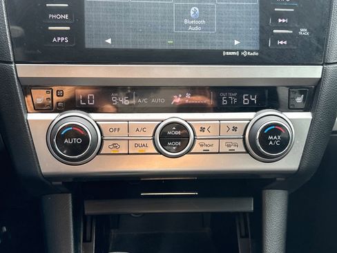 Used 2017 Subaru Outback 2.5i Premium image 22