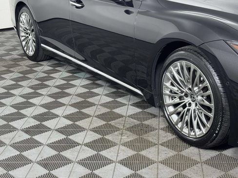 Used 2024 Lexus LS 500 AWD w/ Interior Upgrade Package image 12