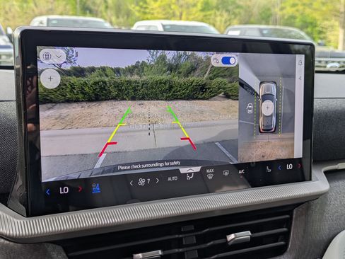 New 2026 Ford Explorer Platinum image 22