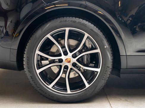 New 2026 Porsche Cayenne AWD/4WD image 19