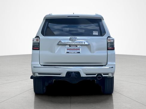 Certified 2018 Toyota 4Runner Limited AWD/4WD image 4