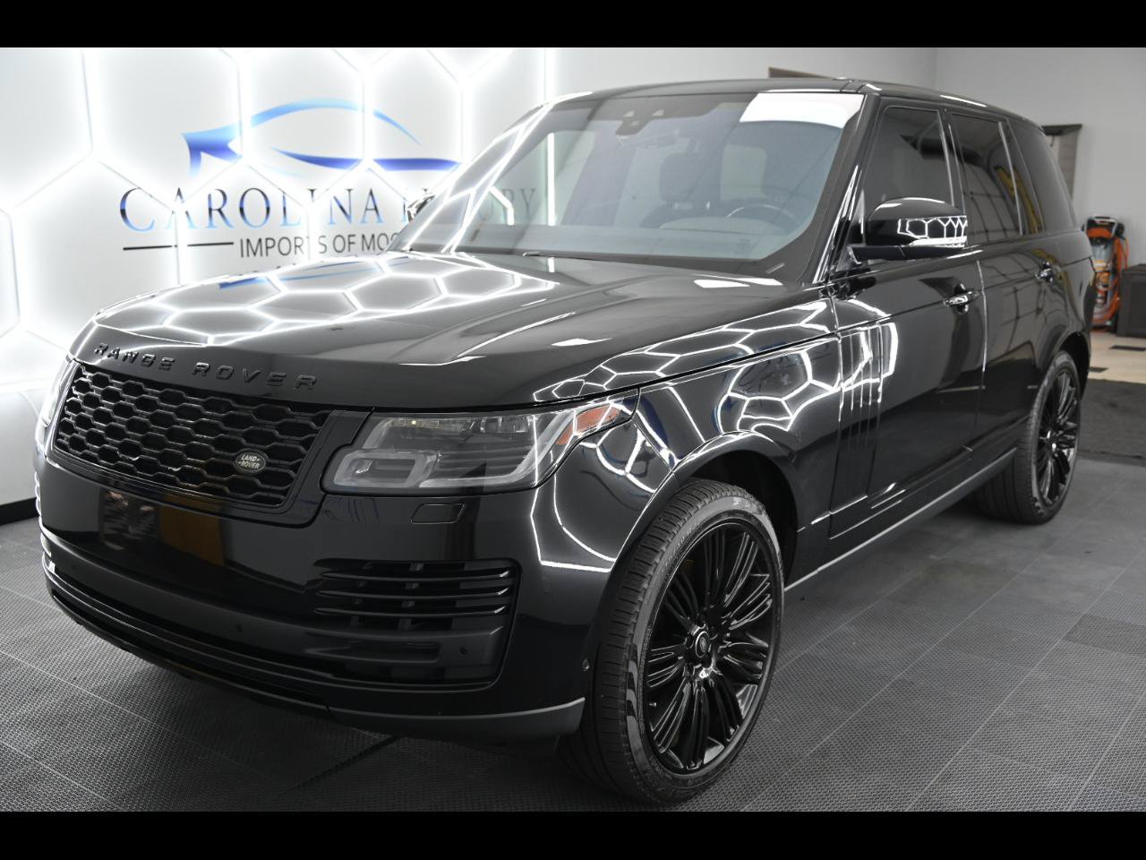 Used 2022 Land Rover Range Rover P525 Westminster Edition AWD/4WD image 1