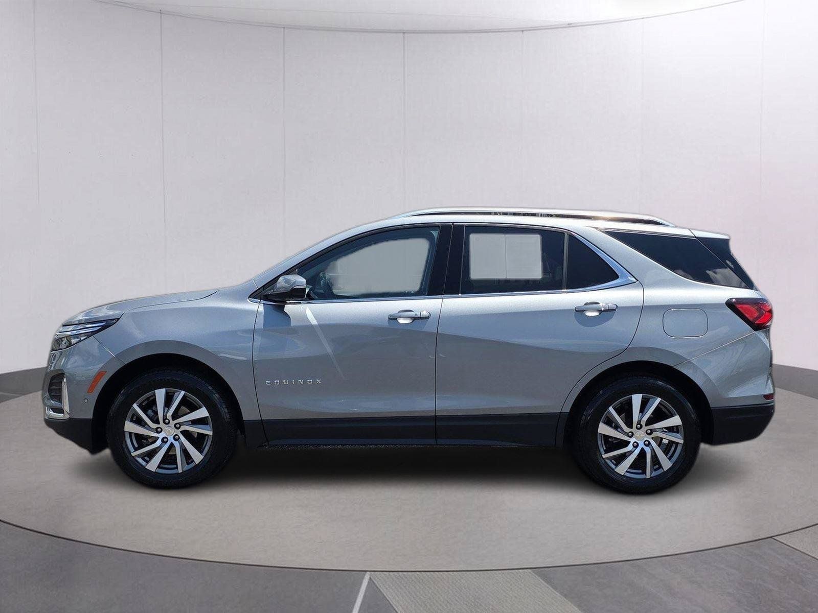 Used 2023 Chevrolet Equinox Premier AWD/4WD image 8