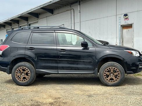 Used 2018 Subaru Forester 2.5i Limited AWD/4WD image 4