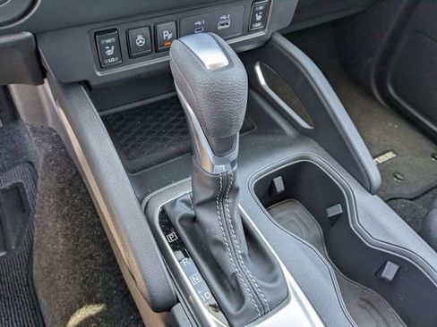 Used 2026 Nissan Frontier SV w/ SV Convenience Package image 26