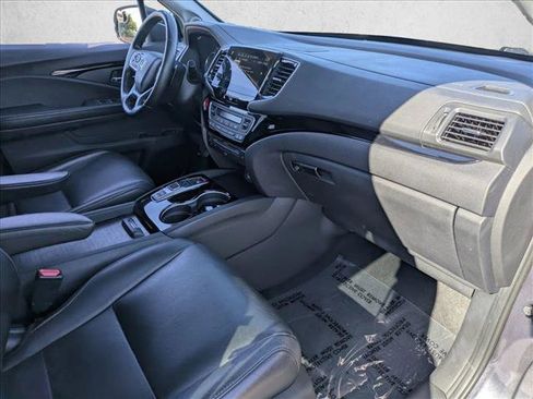 Used 2019 Honda Pilot Touring image 21