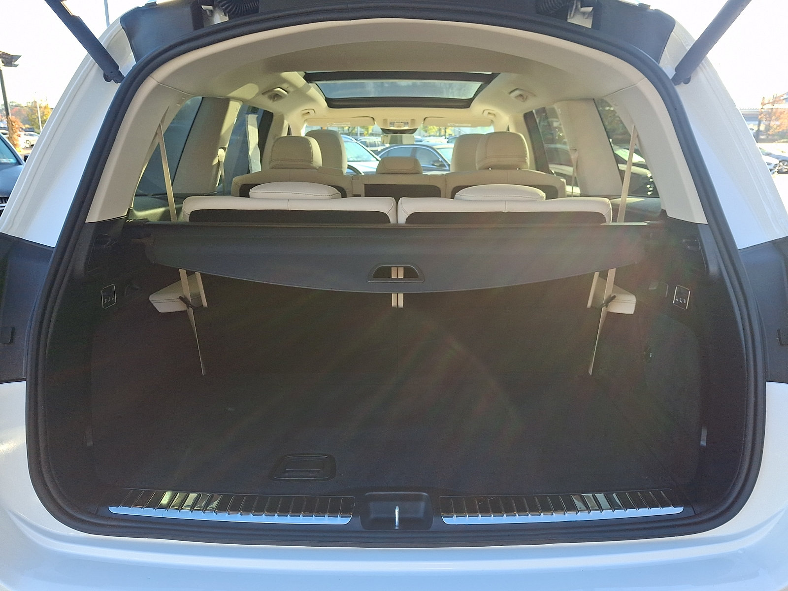 Certified 2024 Mercedes-Benz GLS 450 4MATIC image 31