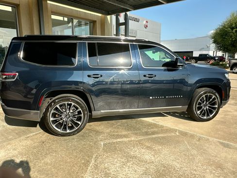 New 2022 Jeep Grand Wagoneer Series II image 9