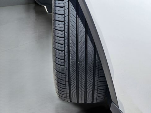 Certified 2025 Mercedes-Benz GLC 300 4MATIC image 29
