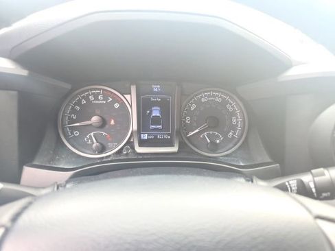 Used 2020 Toyota Tacoma TRD Sport image 22