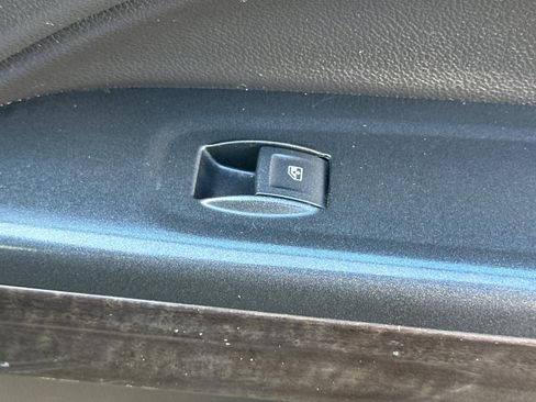 Used 2016 GMC Canyon SLT w/ Driver Alert Package image 21