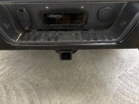 Used 2018 Chevrolet Colorado Z71 AWD/4WD image 9