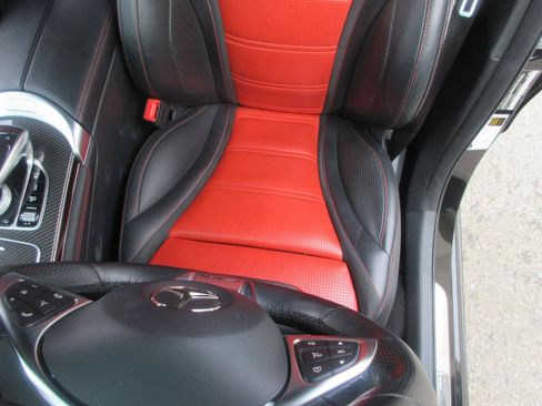 Used 2019 Mercedes-Benz GLC 63 AMG 4MATIC image 11