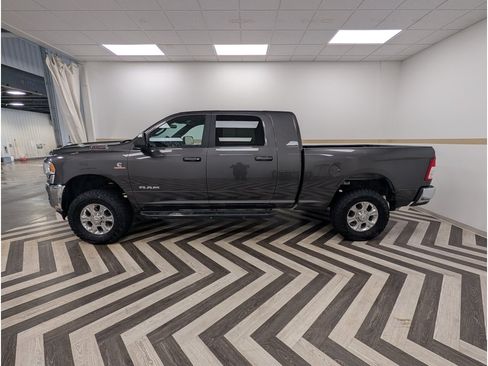 Used 2021 RAM 3500 Big Horn w/ Level 1 Equipment Group AWD/4WD image 3