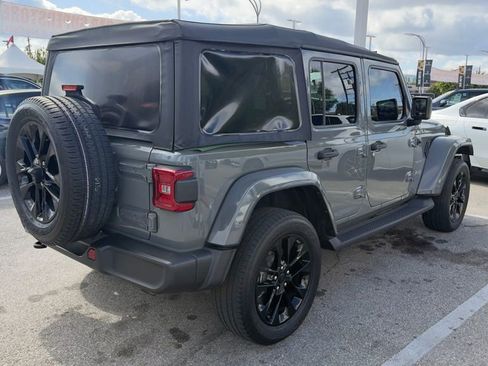 Used 2021 Jeep Wrangler Unlimited Sahara AWD/4WD image 4