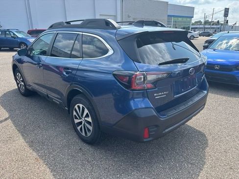 Used 2022 Subaru Outback Premium w/ Popular Package #1 AWD/4WD image 4