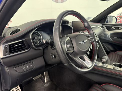 Used 2023 Genesis G70 2.0T w/ Sport Prestige Package image 10