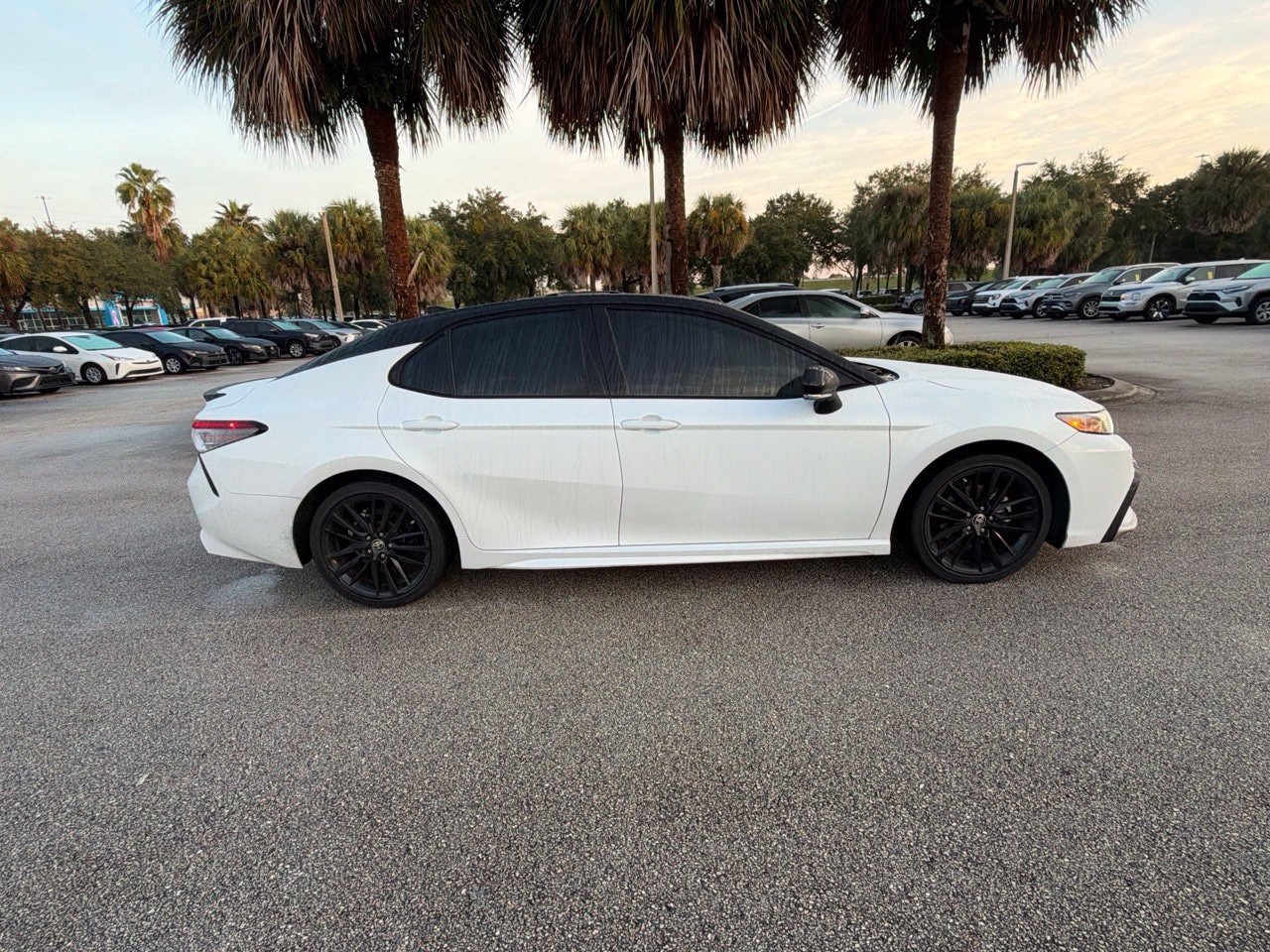 Used 2023 Toyota Camry XSE w/ Navigation Package FWD image 4
