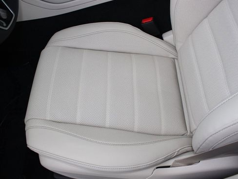 New 2026 Mercedes-Benz GLE 450 4MATIC image 14