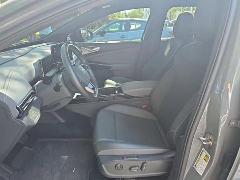 Used 2024 Volkswagen ID.4 S RWD image 10