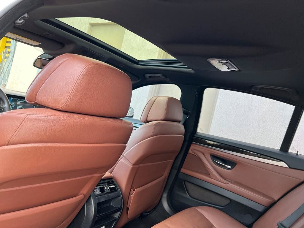 Used 2012 BMW 528i Sedan RWD image 25