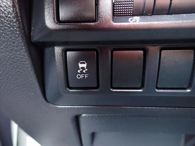 Used 2015 Subaru Legacy 2.5i Premium w/ Moonroof Package AWD/4WD image 14