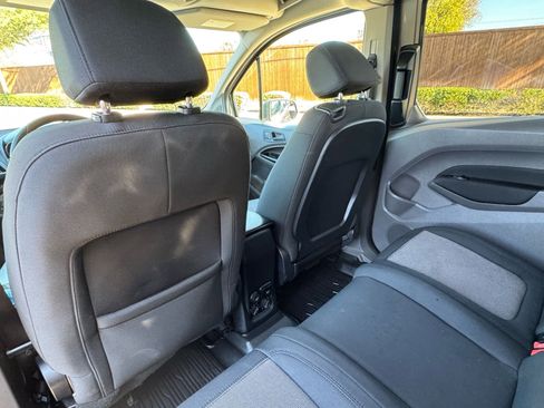 Used 2019 Ford Transit Connect XL image 30
