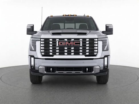 Used 2025 GMC Sierra 2500 Denali w/ Denali Reserve Package AWD/4WD image 5