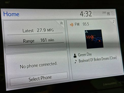 Used 2021 Toyota Camry XLE FWD image 17