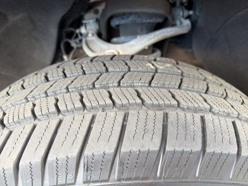 Used 2022 GMC Sierra 1500 AT4 w/ AT4 Premium Package image 5