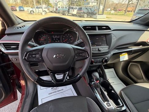 Used 2023 Chevrolet TrailBlazer RS image 9