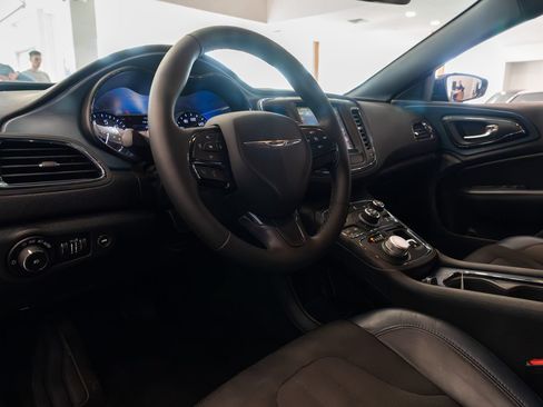 Used 2015 Chrysler 200 S w/ Navigation & Sound Group I AWD/4WD image 18