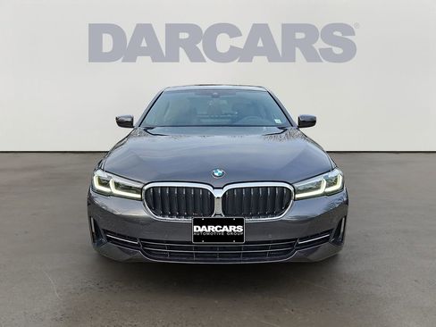 Used 2023 BMW 530i xDrive w/ Premium Package image 2