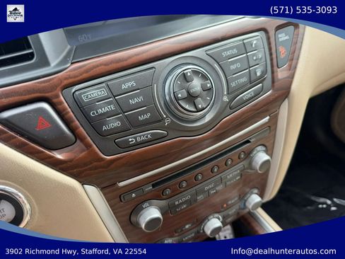 Used 2020 Nissan Pathfinder Platinum FWD image 32