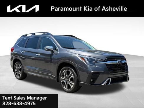 Used 2023 Subaru Ascent Touring AWD/4WD image 1
