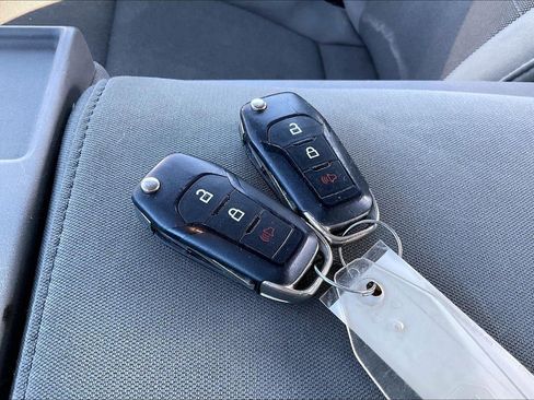 Used 2018 Ford F150 XL w/ Equipment Group 101A Mid image 15