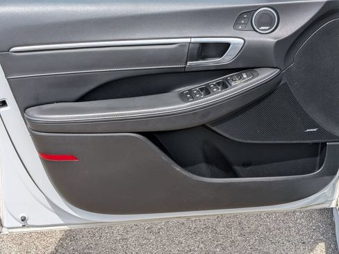 Used 2020 Hyundai Sonata Limited FWD image 12