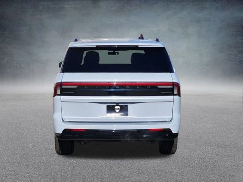 New 2025 Lincoln Navigator L Reserve w/ Jet Appearance Package image 6