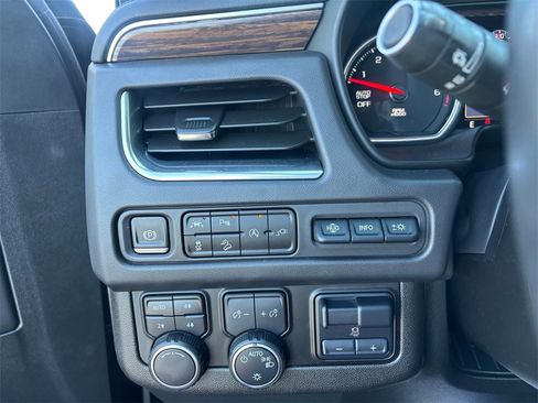 Used 2021 Chevrolet Tahoe High Country w/ Premium Package image 22